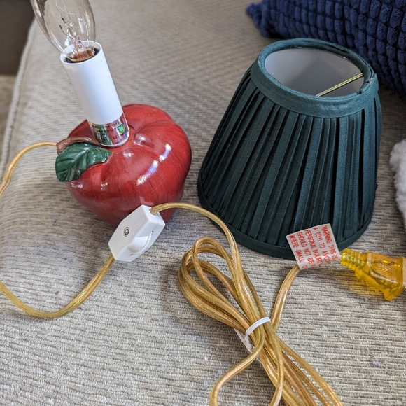 Lamp - Picture 4 of 4